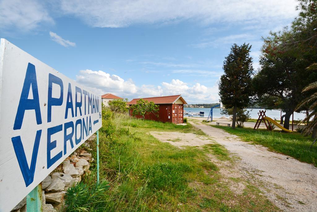 Apartments Katarina Veli Rat Εξωτερικό φωτογραφία
