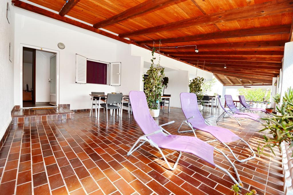 Apartments Katarina Veli Rat Εξωτερικό φωτογραφία