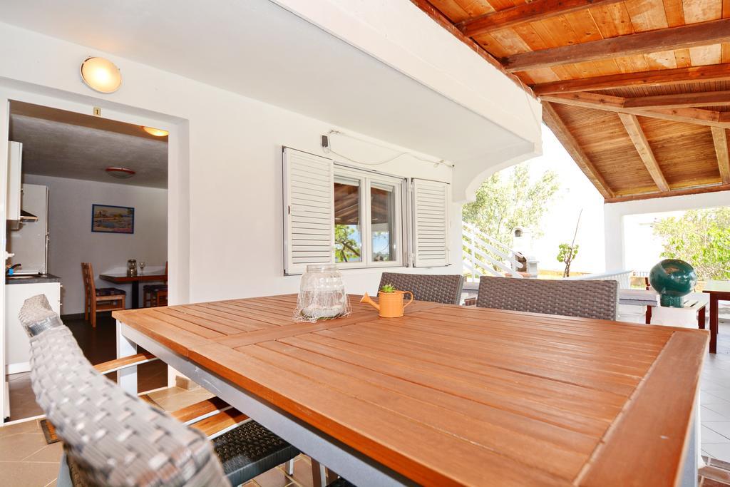 Apartments Katarina Veli Rat Εξωτερικό φωτογραφία