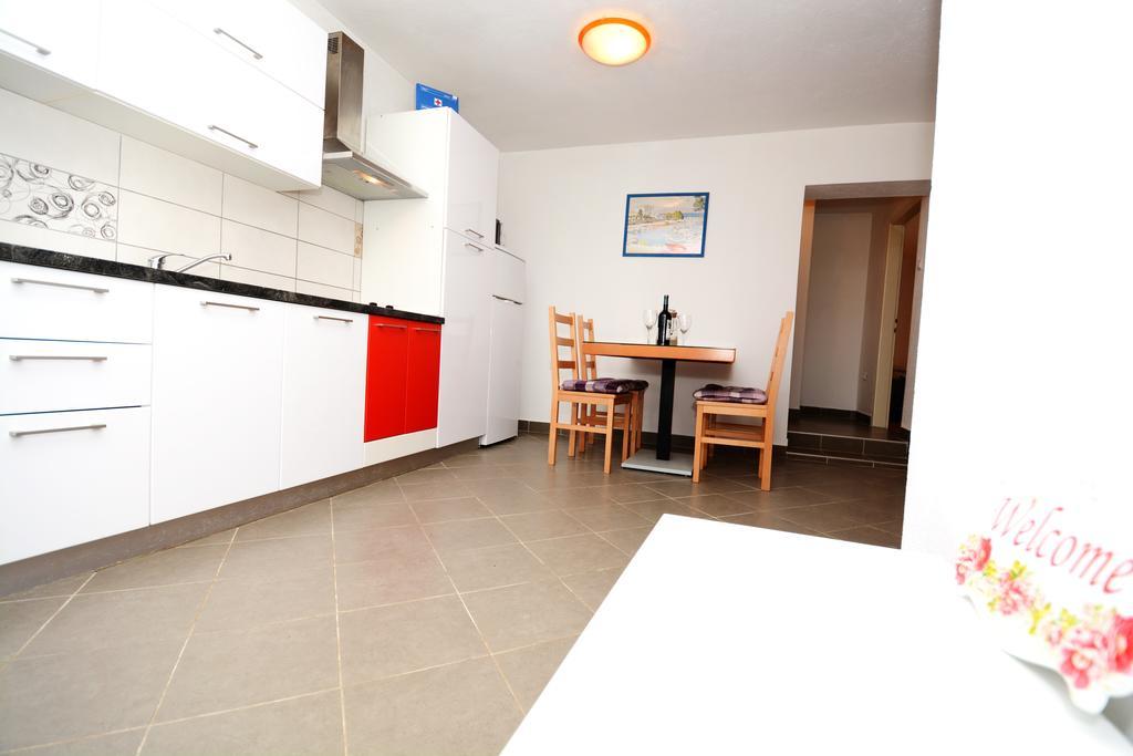 Apartments Katarina Veli Rat Εξωτερικό φωτογραφία