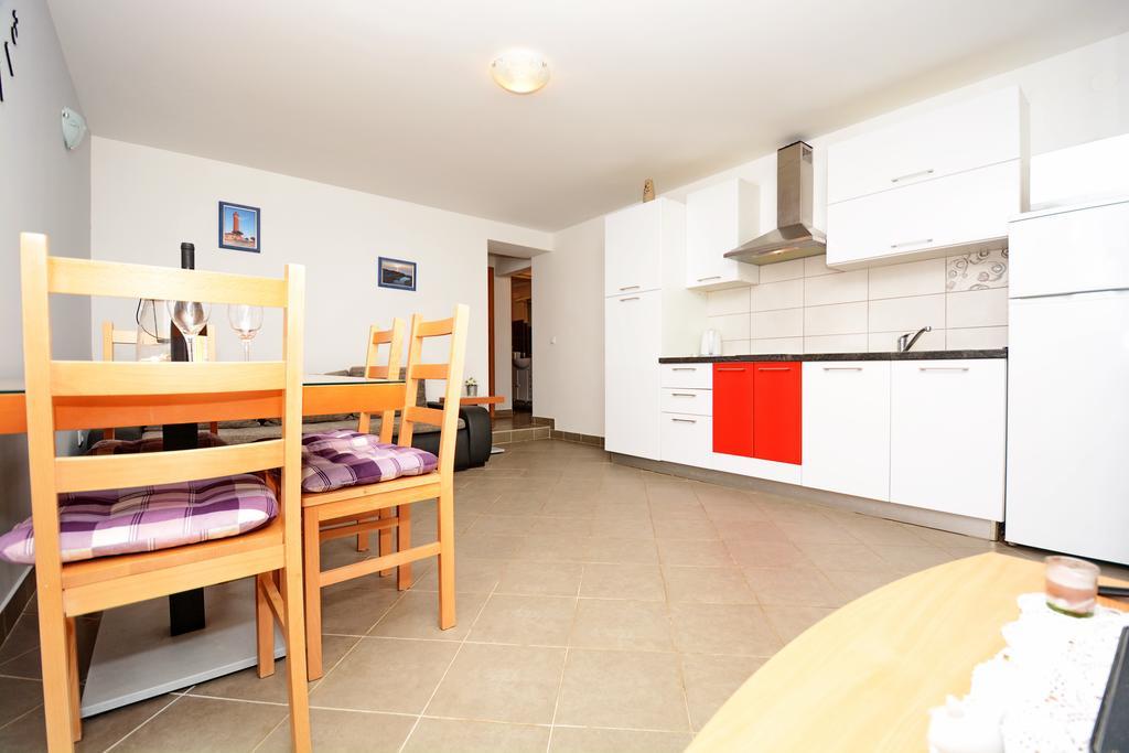 Apartments Katarina Veli Rat Εξωτερικό φωτογραφία