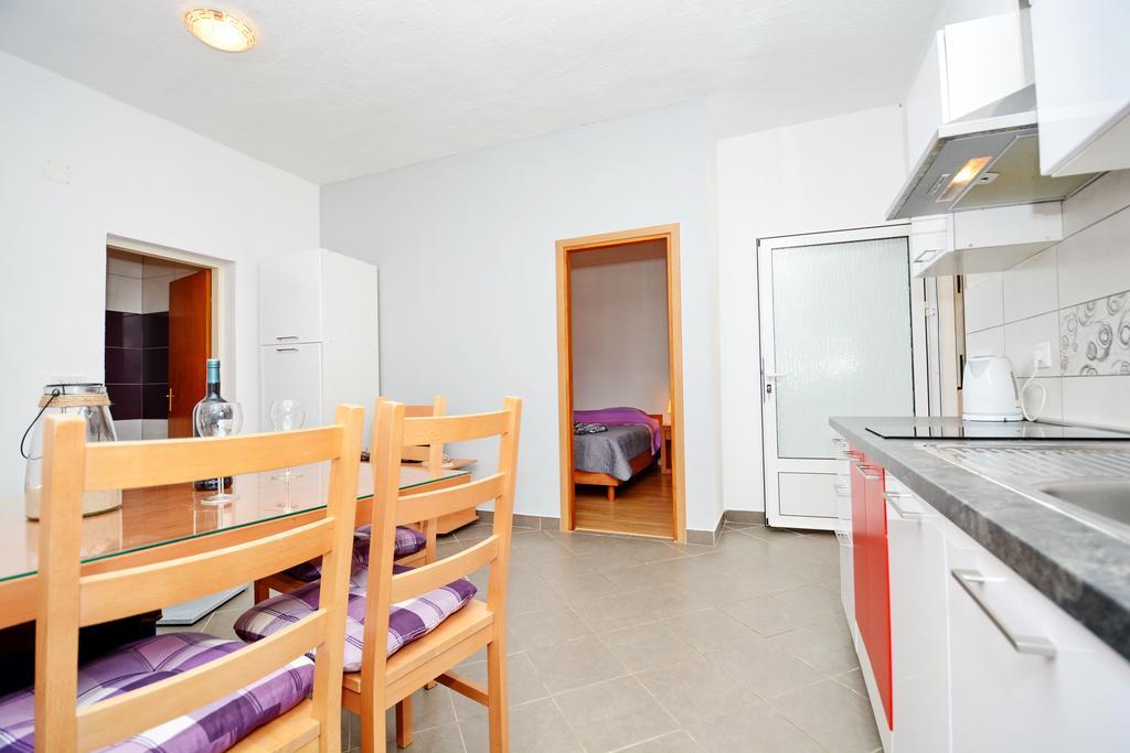 Apartments Katarina Veli Rat Εξωτερικό φωτογραφία